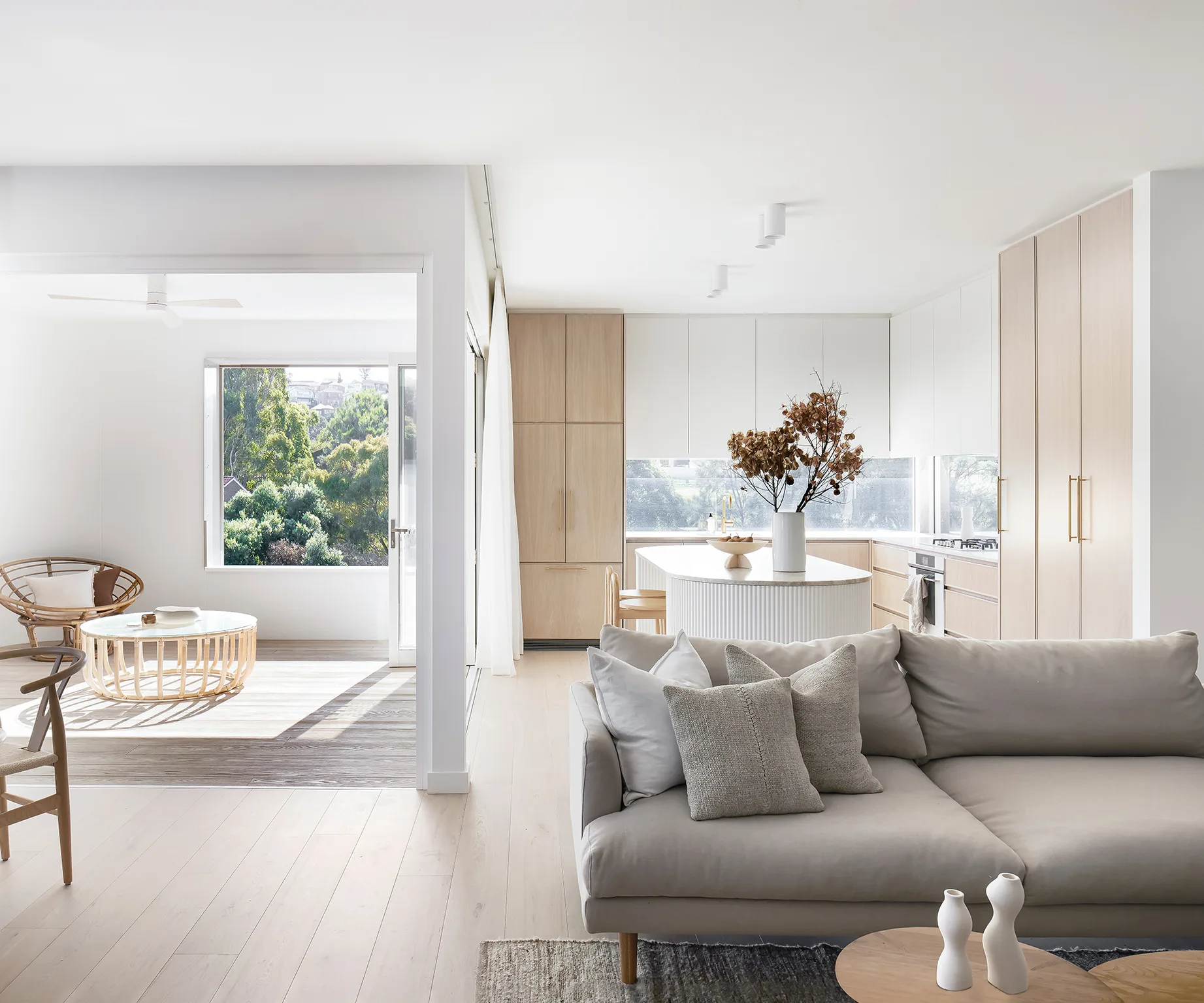 Curated visual reference: A Contemporary Coastal Penthouse In Maroubra Sydney Photo Inspiration