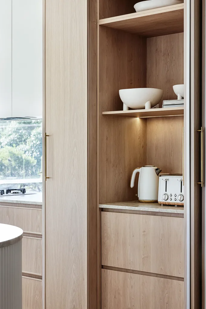 A Contemporary Coastal Penthouse in Maroubra, Sydney