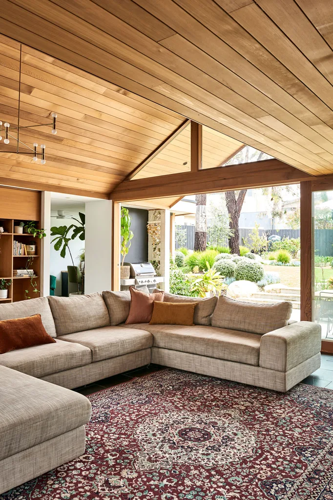 A Mid-Century Inspired Home In Torquay, VIC, Surprises