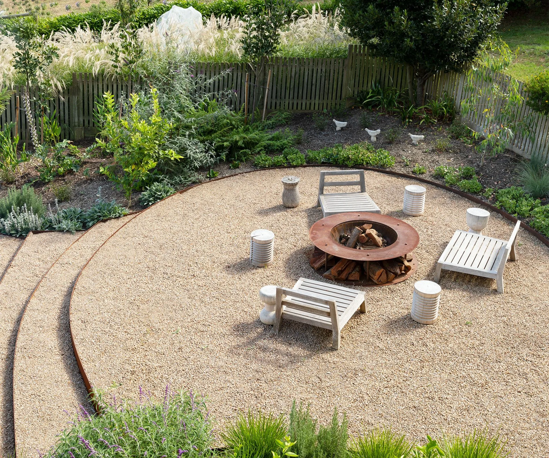 Samall Fire Small Easy Fire Pit Area 44 Outdoor Fire Pit Seating Ideas (Photos)
