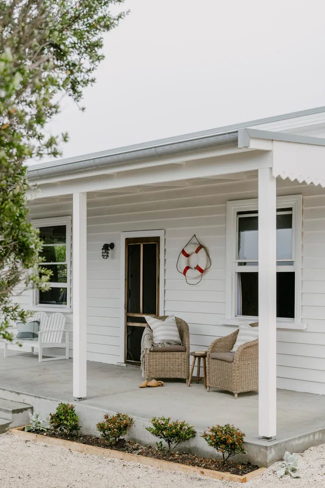 A weatherboard cottage in Port Douglas