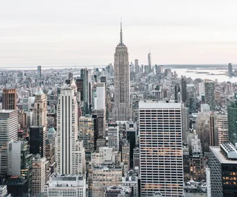 An editor’s nostalgic return to New York paints the portrait of a spirited and sempiternal city